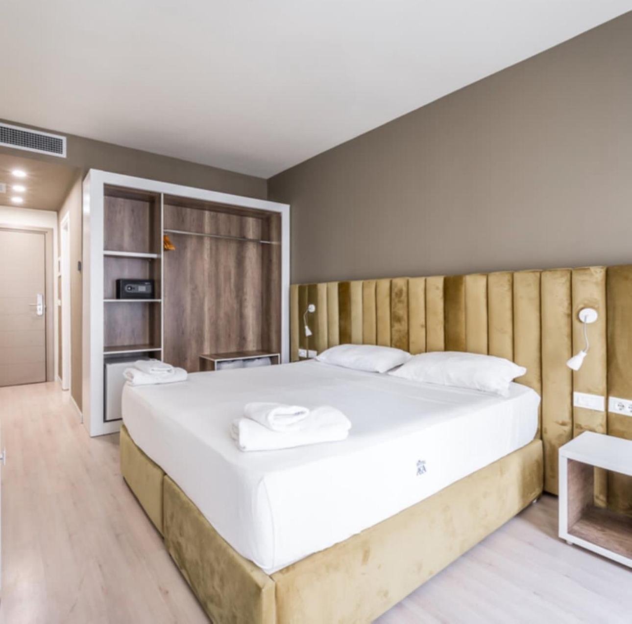 Euro Star Durres Hotel Exterior photo